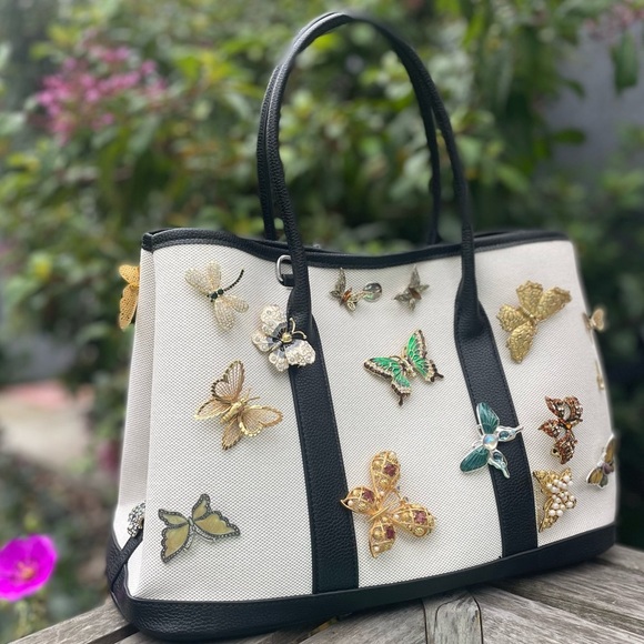 NWOT Canvas & Leather Butterfly Garden Tote, w/32 vintage brooches, strap, pouch - Picture 1 of 16